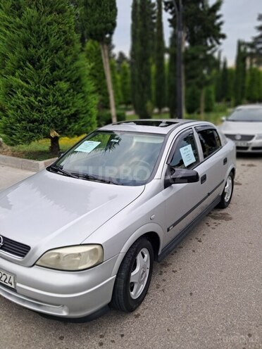 Opel Astra-2