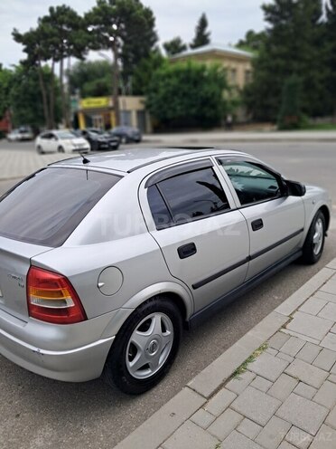 Opel Astra-3