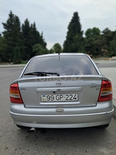 Opel Astra-4