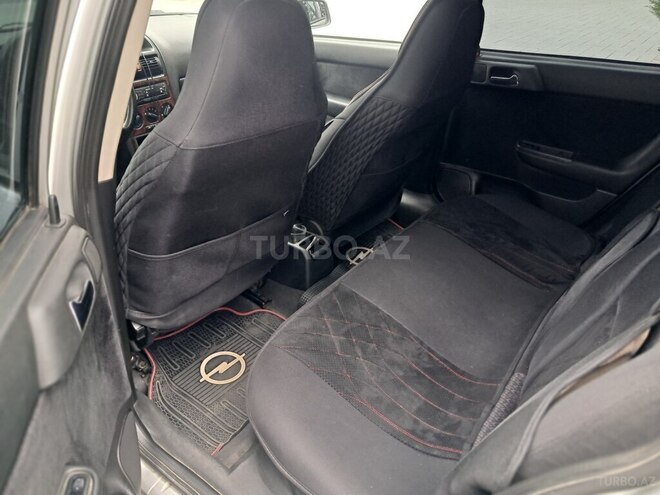 Opel Astra-6