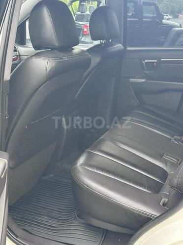 Hyundai Santa Fe-13