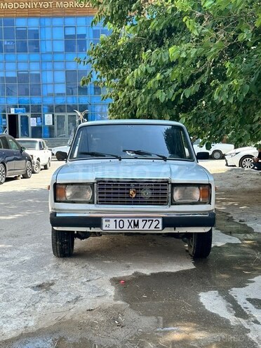 LADA (VAZ) 2107-1