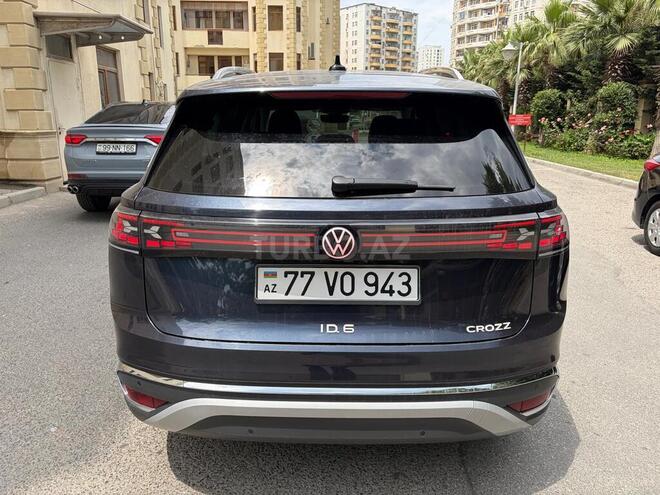 Volkswagen ID.6 Crozz-7