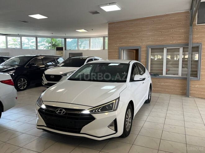 Hyundai Avante-1
