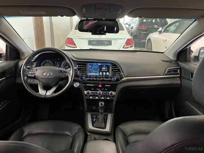 Hyundai Avante-6