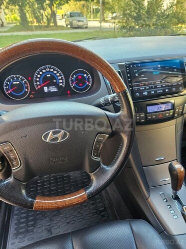 Hyundai Sonata-15