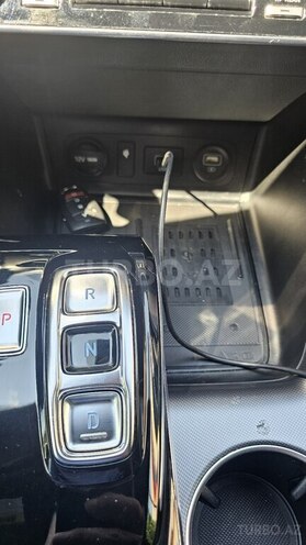 Hyundai Sonata-20