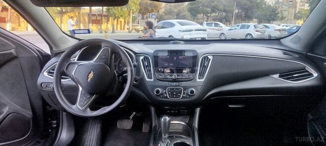 Chevrolet Malibu-9
