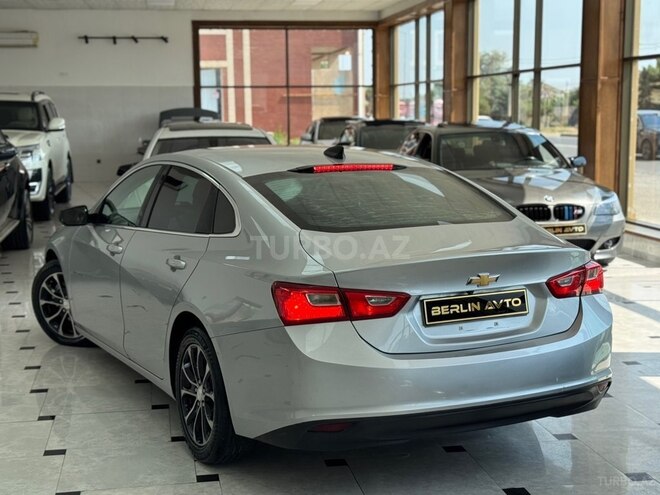 Chevrolet Malibu-13
