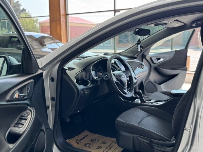 Chevrolet Malibu-17