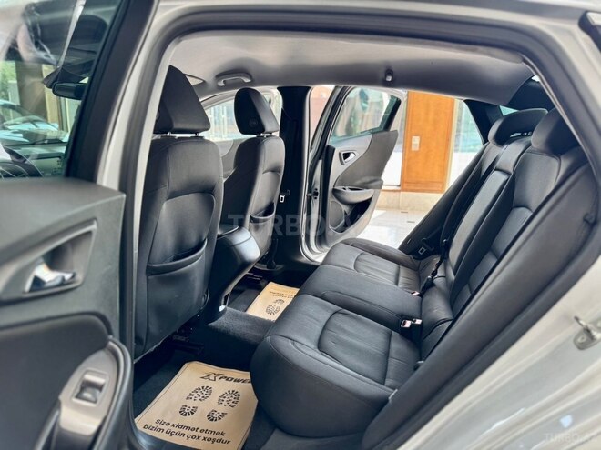 Chevrolet Malibu-27
