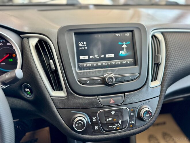 Chevrolet Malibu-32