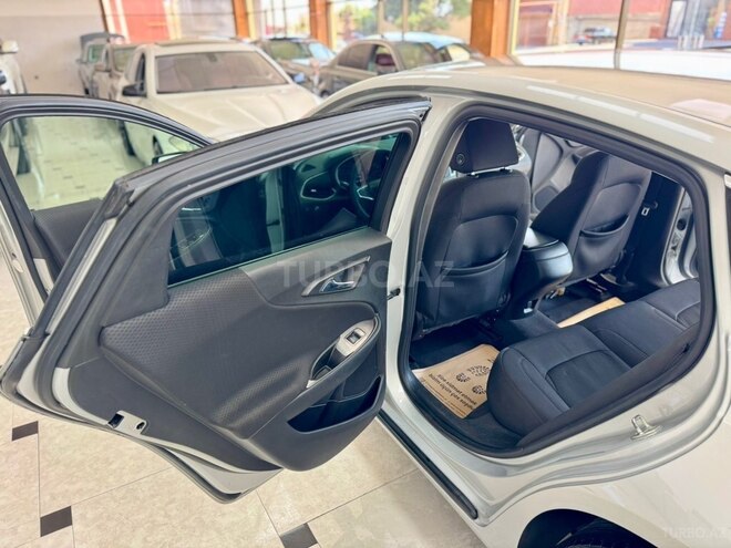 Chevrolet Malibu-25
