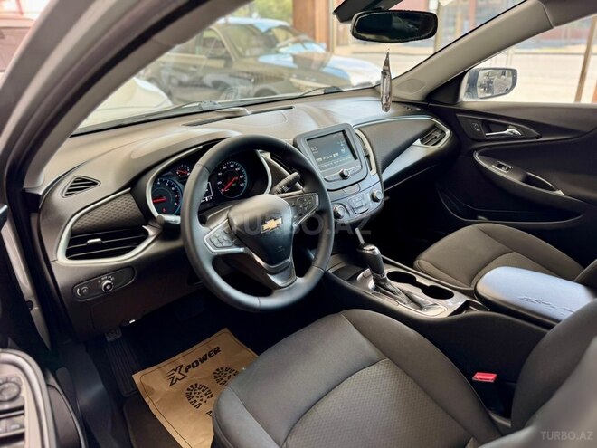 Chevrolet Malibu-23