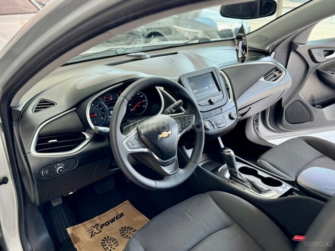 Chevrolet Malibu-36