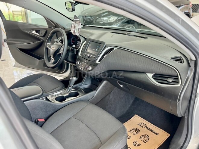 Chevrolet Malibu-22