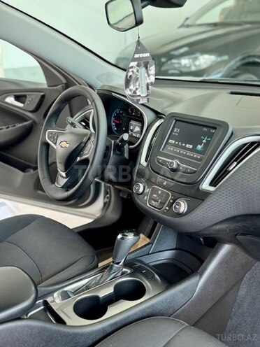 Chevrolet Malibu-24