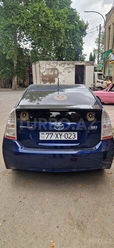 Toyota Prius-2