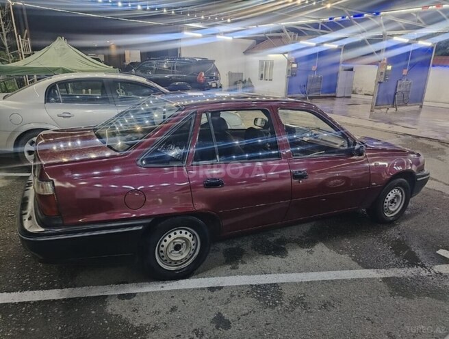 Daewoo Nexia-4