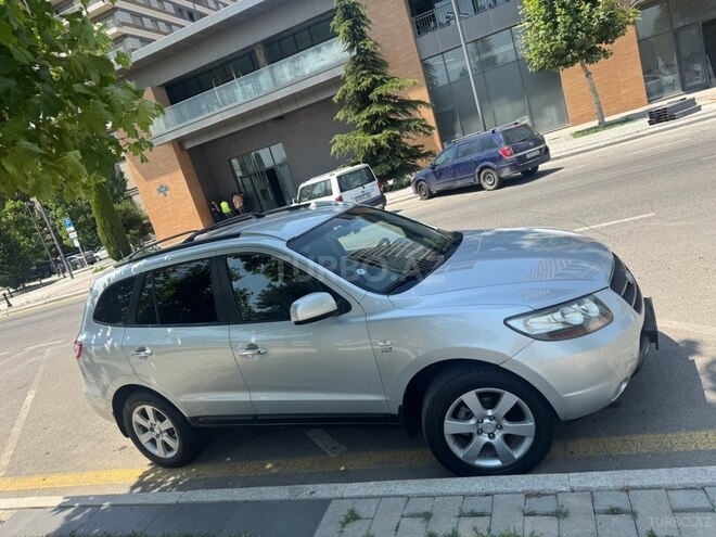 Hyundai Santa Fe-9