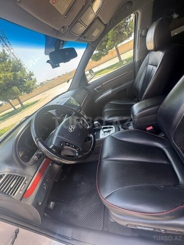 Hyundai Santa Fe-12
