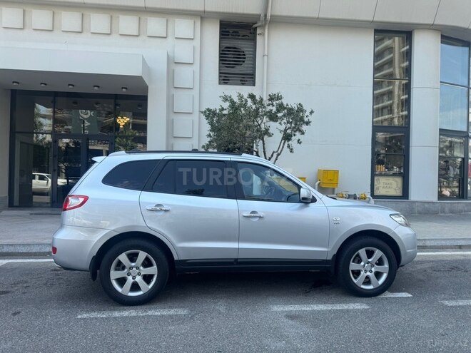 Hyundai Santa Fe-5