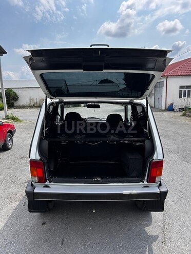 LADA (VAZ) Niva-9