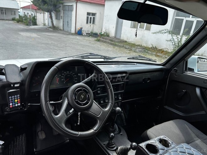 LADA (VAZ) Niva-4