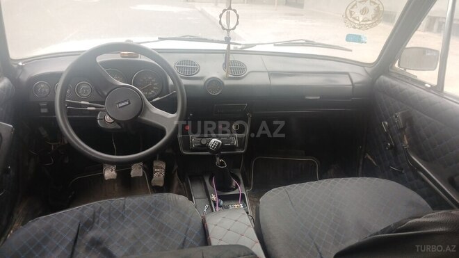 LADA (VAZ) 2106-7