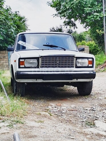 LADA (VAZ) 2107-1