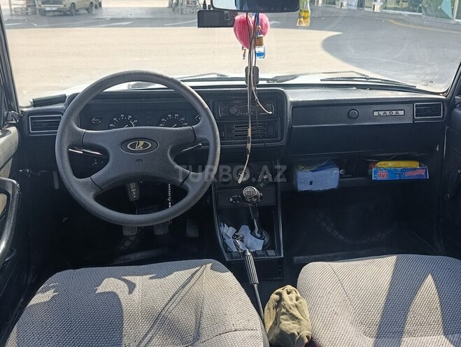 LADA (VAZ) 2107-15