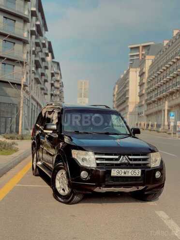 Mitsubishi Pajero-2