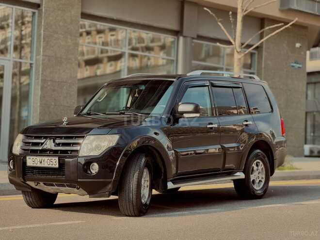 Mitsubishi Pajero-1