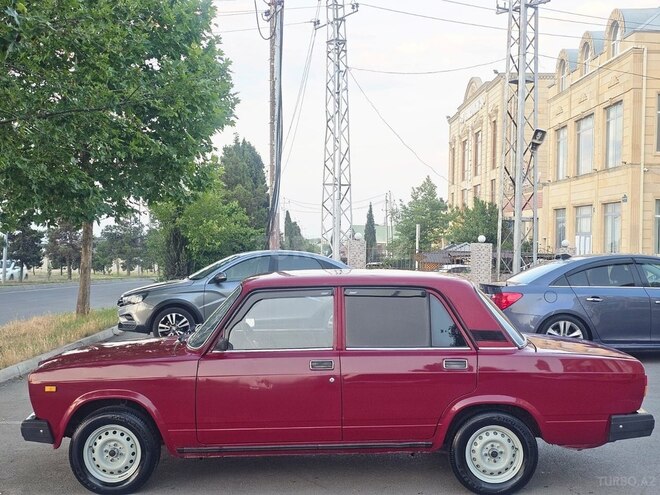LADA (VAZ) 2107-11