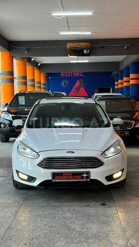Ford Focus-7