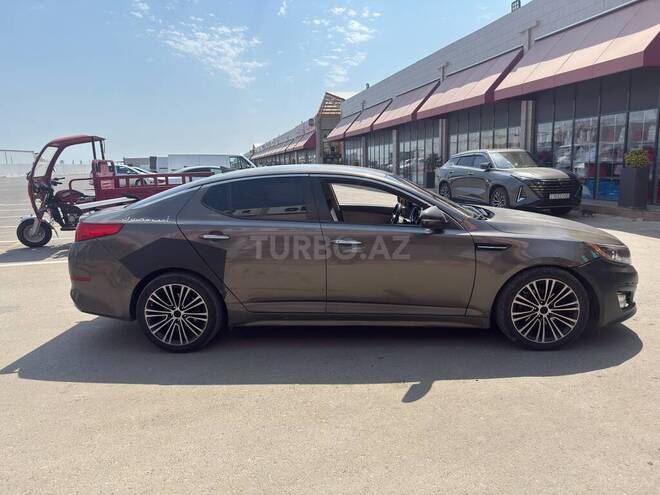 Kia Optima-4