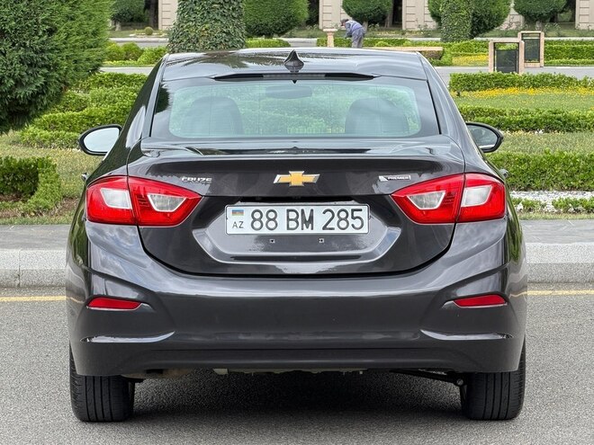Chevrolet Cruze-6