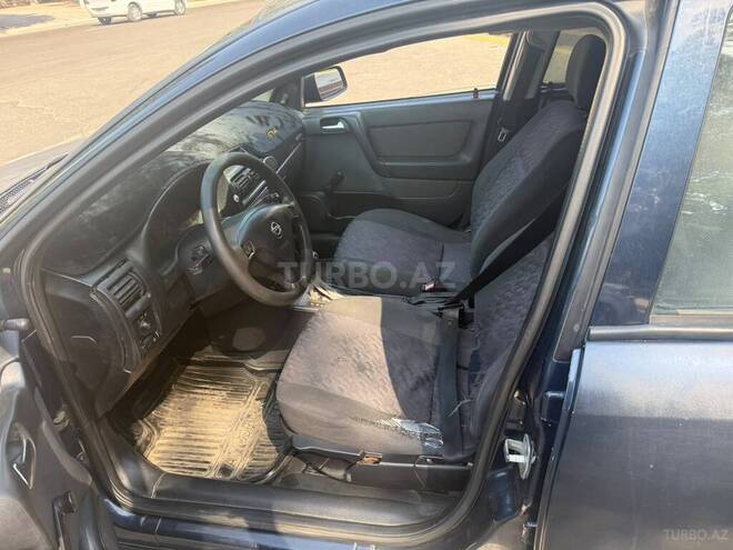Opel Astra-9