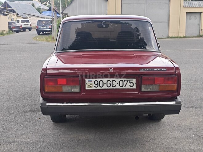 LADA (VAZ) 2107-5
