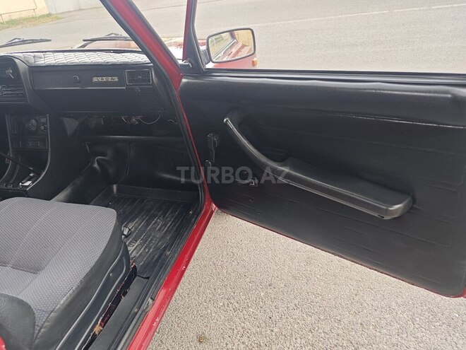 LADA (VAZ) 2107-8