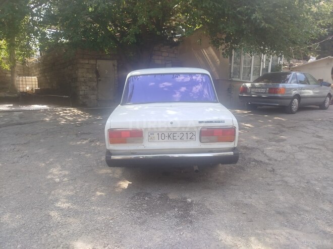 LADA (VAZ) 2107-2