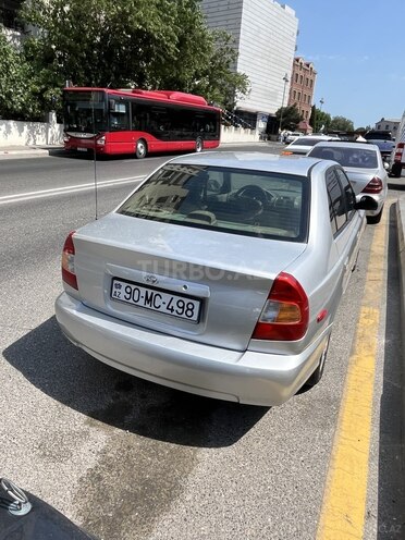 Hyundai Accent-3