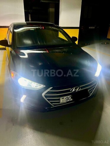 Hyundai Elantra-2