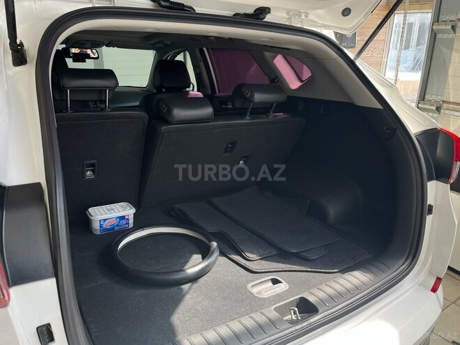 Hyundai Tucson-21