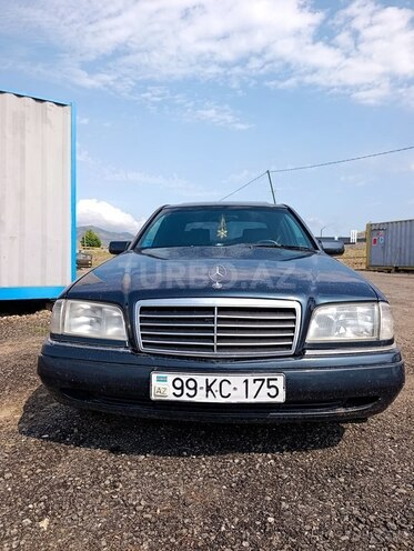 Mercedes C 200-1