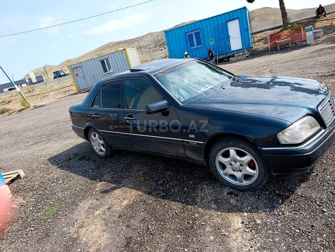 Mercedes C 200-2