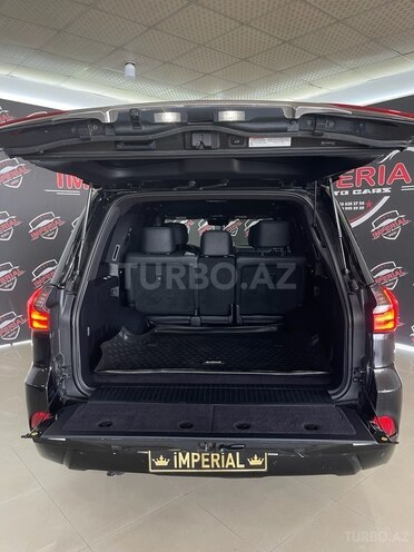 Lexus LX 450d-5
