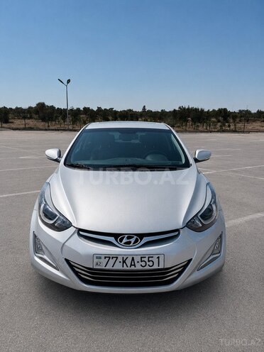 Hyundai Elantra-2