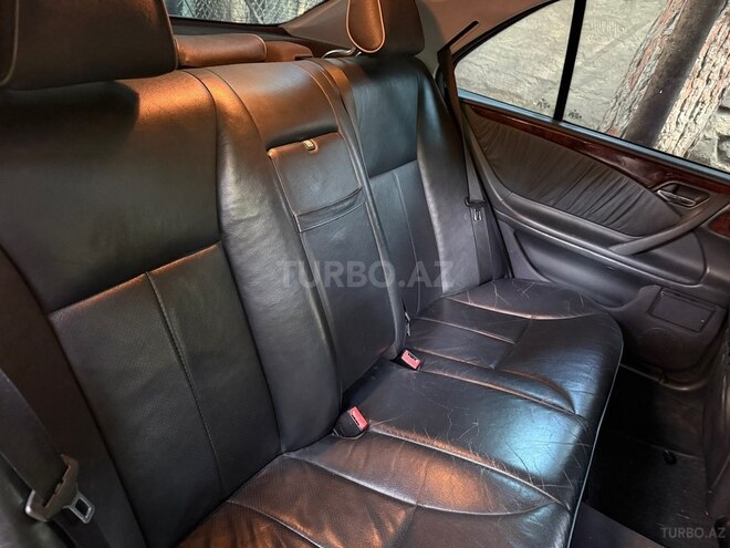 Mercedes E 200-16