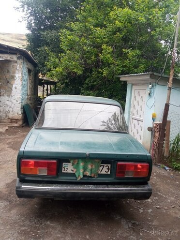 LADA (VAZ) 2107-2